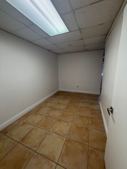 More Photos Of 1933 SW 27th Ave, Miami Office For Lease