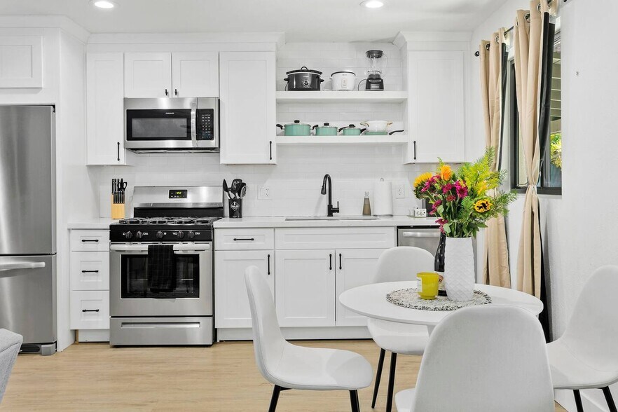 More Photos Of 3139 N 40th St, Phoenix Apartments For Sale