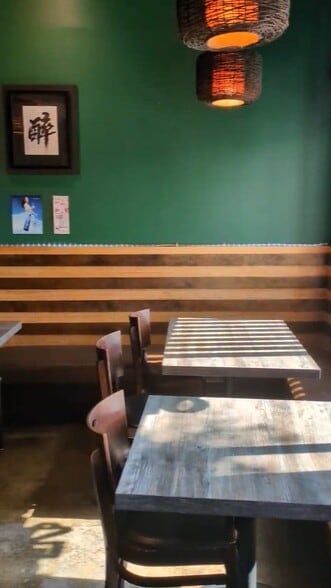 Primary Photo Of 11617 Santa Monica Blvd, Los Angeles Restaurant For Lease