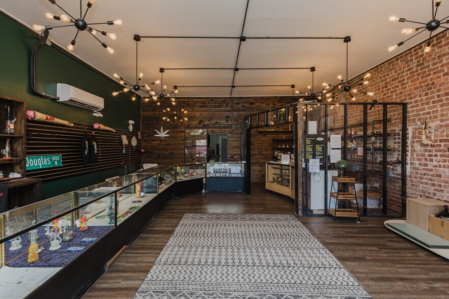More Photos Of 1115 W Douglas Ave, Wichita Storefront For Sale