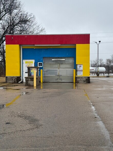 More Photos Of E7487 WI-110 Hwy, Fremont Carwash For Sale