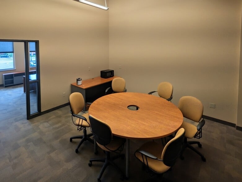 More Photos Of 1600 E Beltline Ave NE, Grand Rapids Storefront Retail Office For Lease