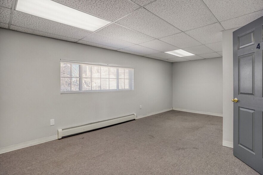 More Photos Of 422 21st St, Denver Office For Sale