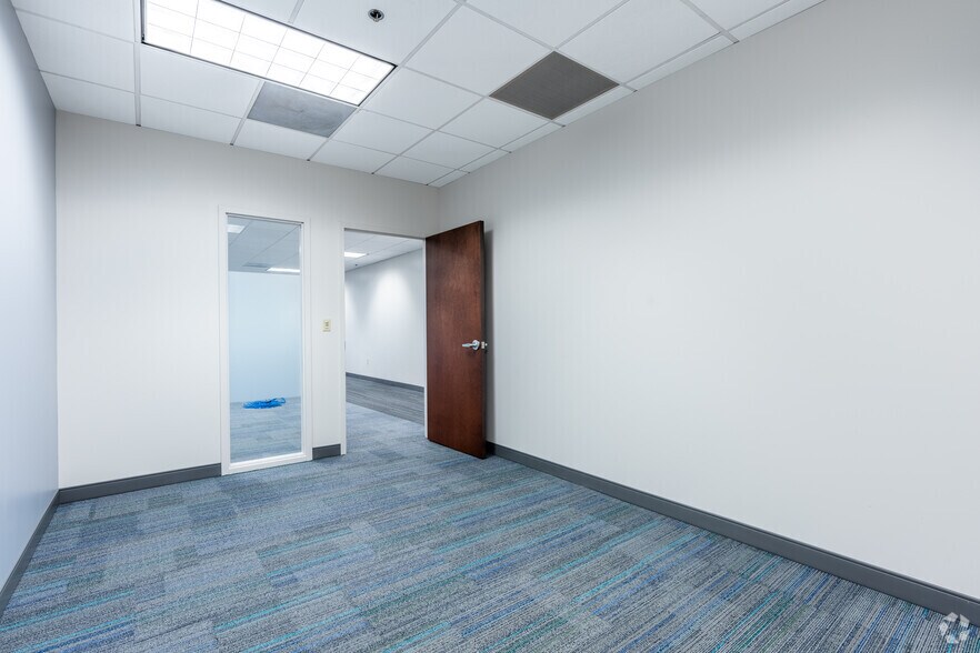 More Photos Of 7501 Boulder View Dr, North Chesterfield Unknown For Lease