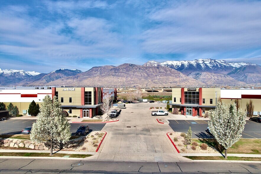 More Photos Of 871 S Auto Mall Dr, American Fork Warehouse For Lease