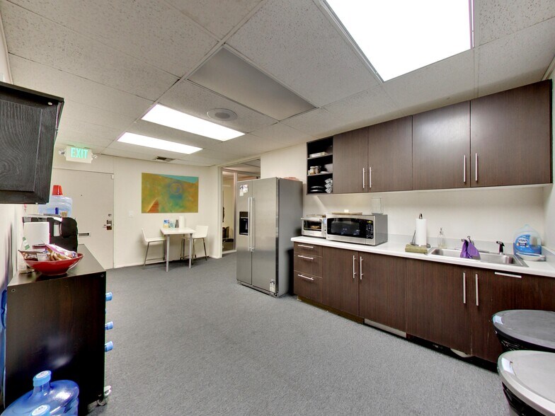 More Photos Of 111 Broadway, Oakland Office For Lease