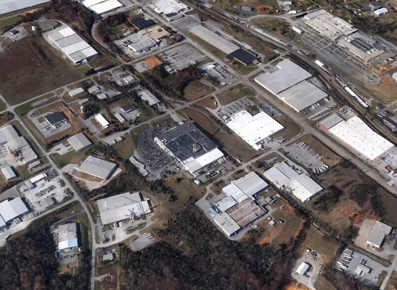 More Photos Of 325 Industrial Ave, Morristown Manufacturing For Lease