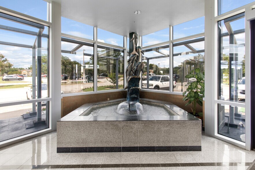 More Photos Of 1920 W Villa Maria Rd, Bryan Medical For Lease