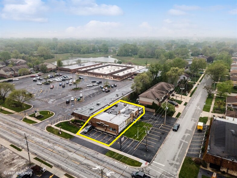 More Photos Of 17702 Oak Park Ave, Tinley Park Storefront Retail Office For Sale