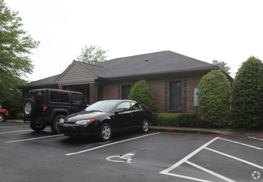More Photos Of 8354 Six Forks Rd, Raleigh Office Residential For Lease