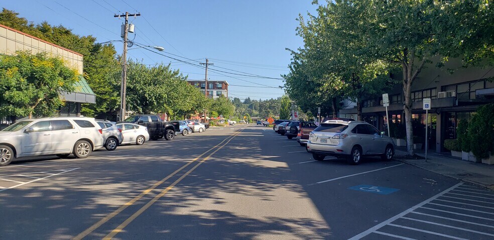 More Photos Of 1912 SE Monroe St, Portland Office For Lease