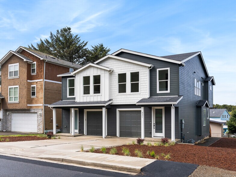 Primary Photo Of 331 SE Jetty Ave, Lincoln City Apartments For Sale