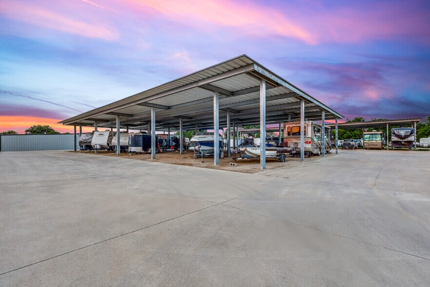 More Photos Of 1908 Farm to Market Rd, Crowley Self Storage For Lease