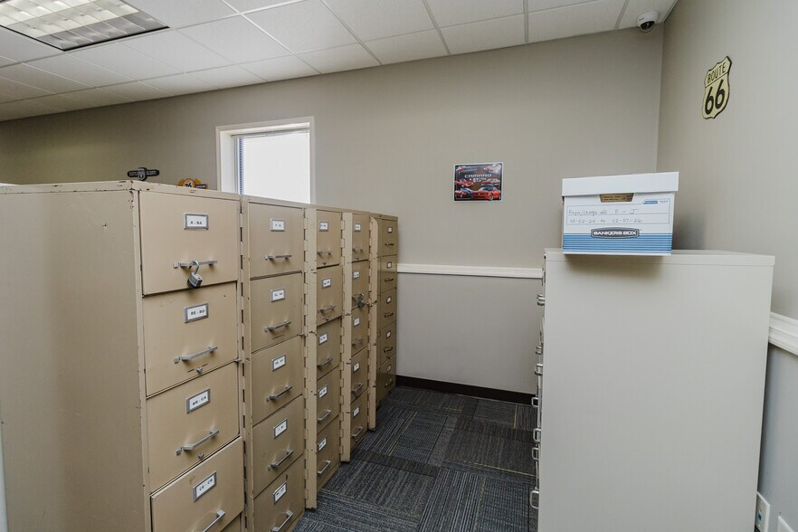 More Photos Of 3101 S Broadway St, Wichita Freestanding For Sale