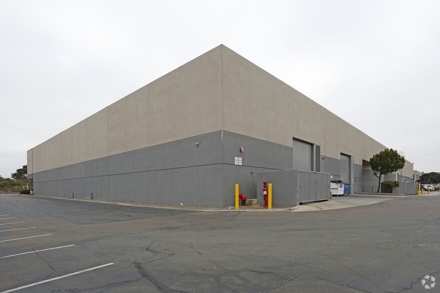 More Photos Of 630 Bay Blvd, Chula Vista Warehouse For Lease