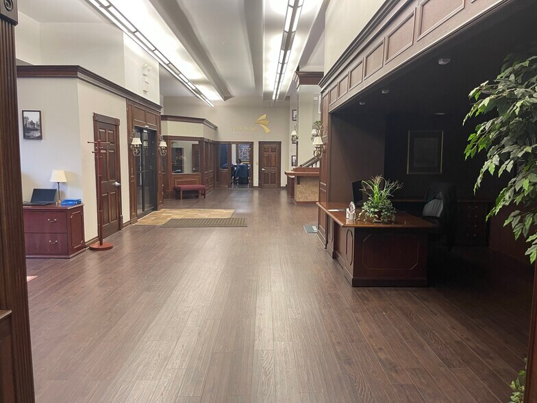 More Photos Of 107 W Michigan Ave, Kalamazoo Office For Sale