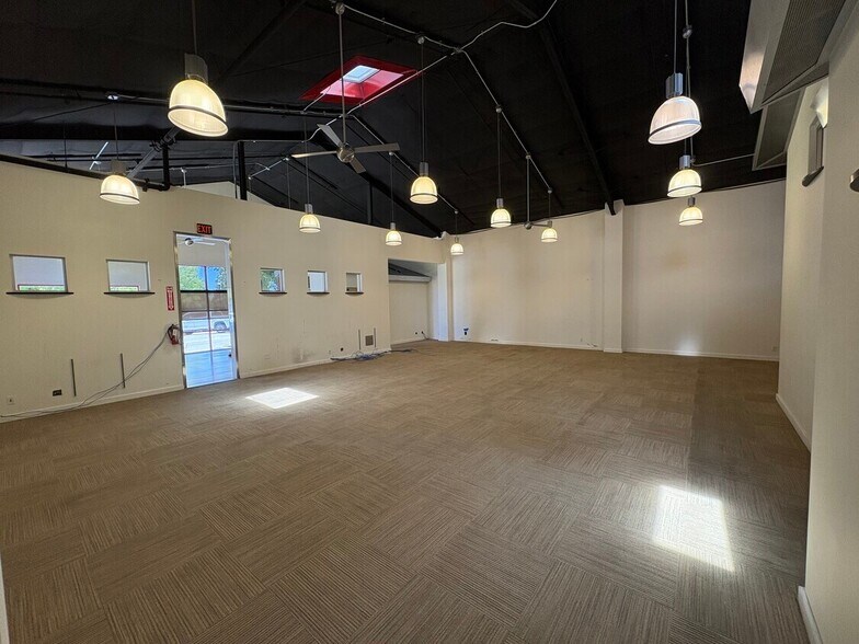 More Photos Of 821 Pine St, Paso Robles Storefront Retail Office For Lease