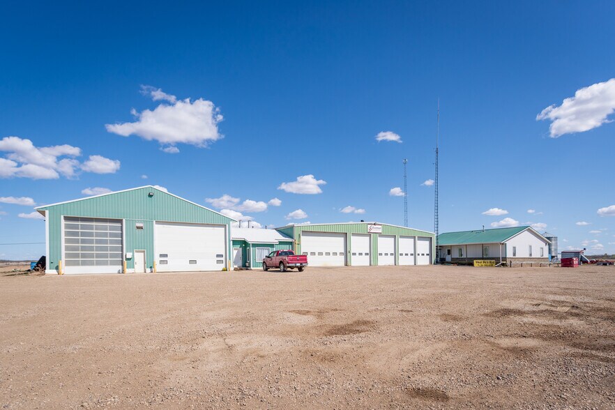 More Photos Of 310 Williams Industrial Dr, Neilburg Service For Sale