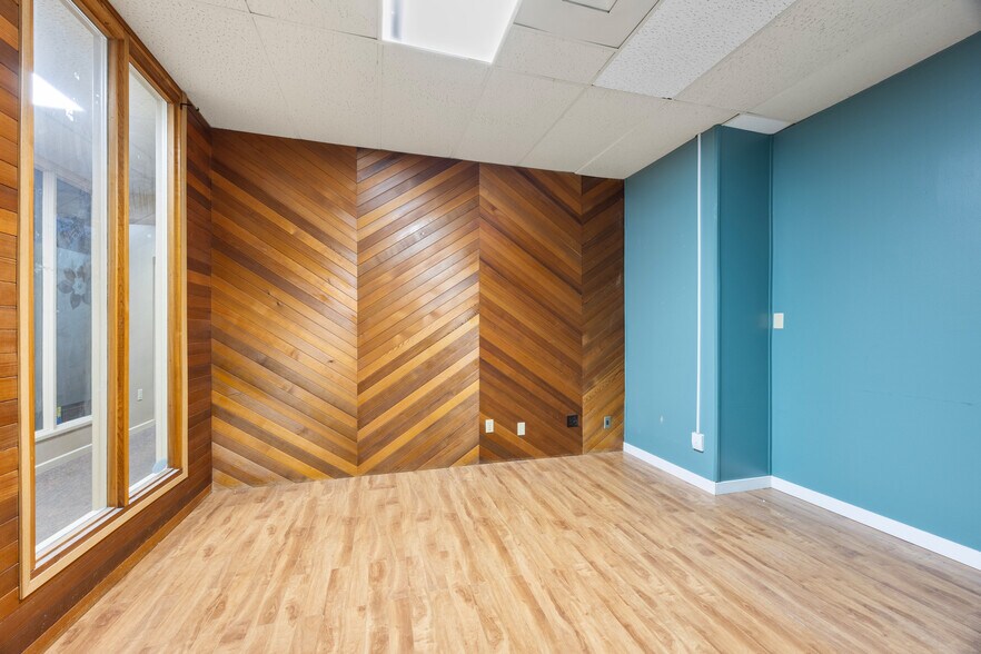 More Photos Of 141 Victoria st, Kamloops Office For Lease