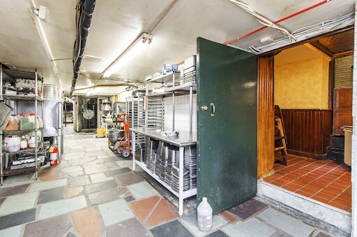 More Photos Of 2007-2011 Walnut St, Philadelphia Apartments For Sale