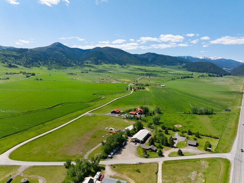 More Photos Of 70 Williams Rd E, Gallatin Gateway Flex For Sale