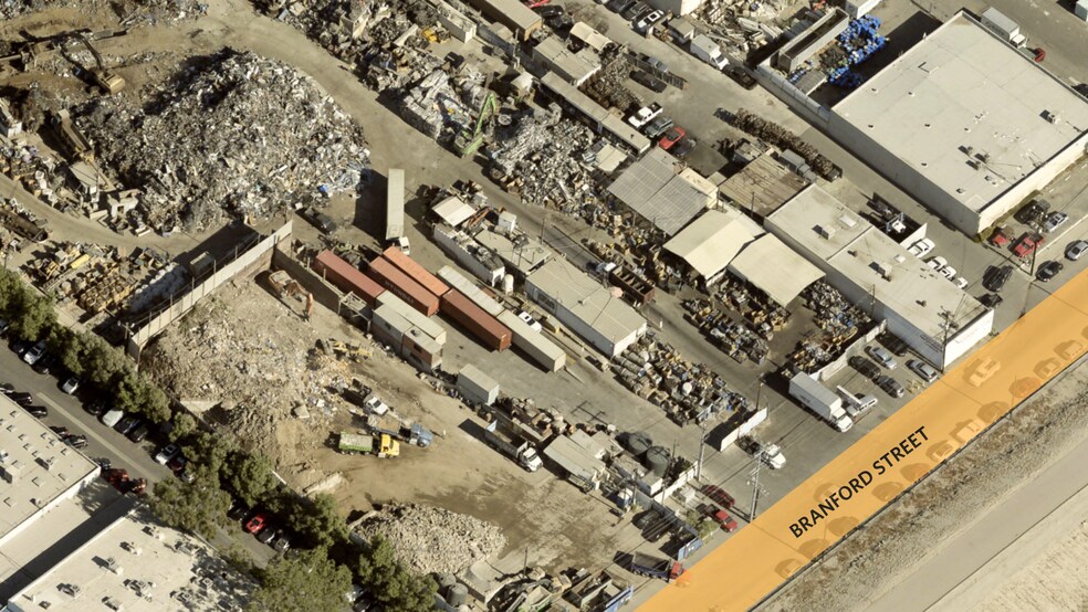 Primary Photo Of 12207 Branford St, Sun Valley Land For Lease