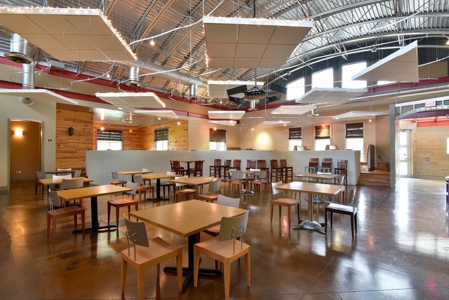 More Photos Of 2807 Meredyth Dr, Albany Restaurant For Sale