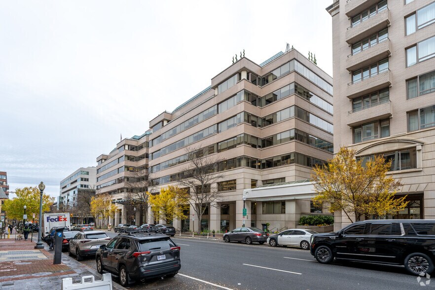 More Photos Of 2445 M St NW, Washington Office For Lease