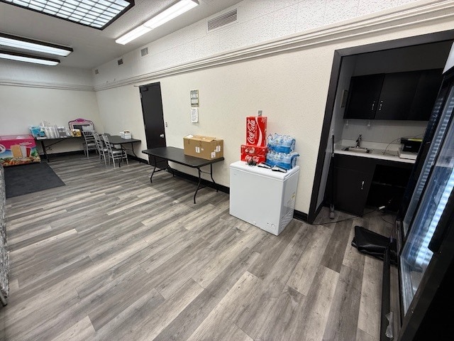 More Photos Of 2007 Yosemite Blvd, Modesto Office For Lease