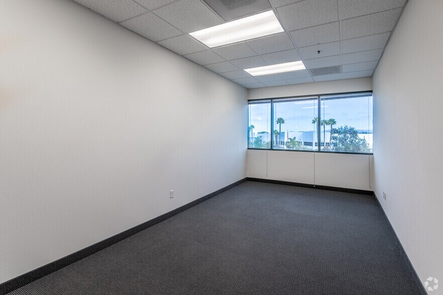 More Photos Of 2888 Loker Ave E, Carlsbad Office For Lease
