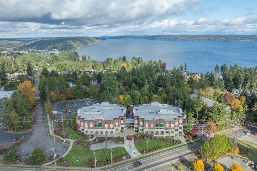 More Photos Of 2727 Hollycroft St, Gig Harbor Office For Lease