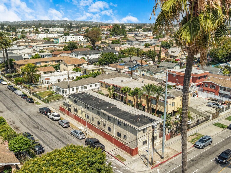More Photos Of 7427 S Figueroa St, Los Angeles Apartments For Sale