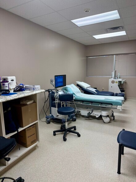 More Photos Of 10 Industrial Way E, Eatontown Office For Lease