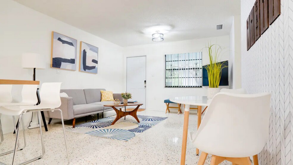 More Photos Of 1645 SW 7th St, Miami Apartments For Sale