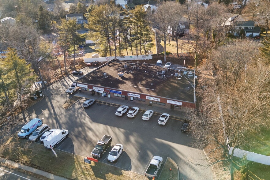 More Photos Of 362-374 Western Hwy, Tappan Freestanding For Lease