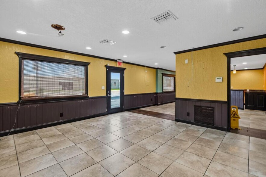More Photos Of 102 Phillips Dairy Rd, Palatka Restaurant For Sale