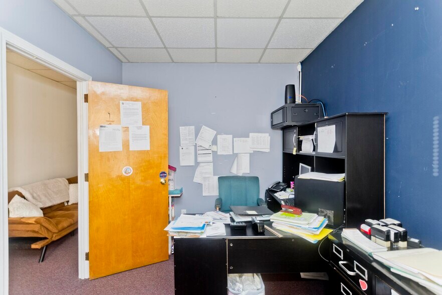 More Photos Of 55 Main St, Chicopee Storefront Retail Office For Lease