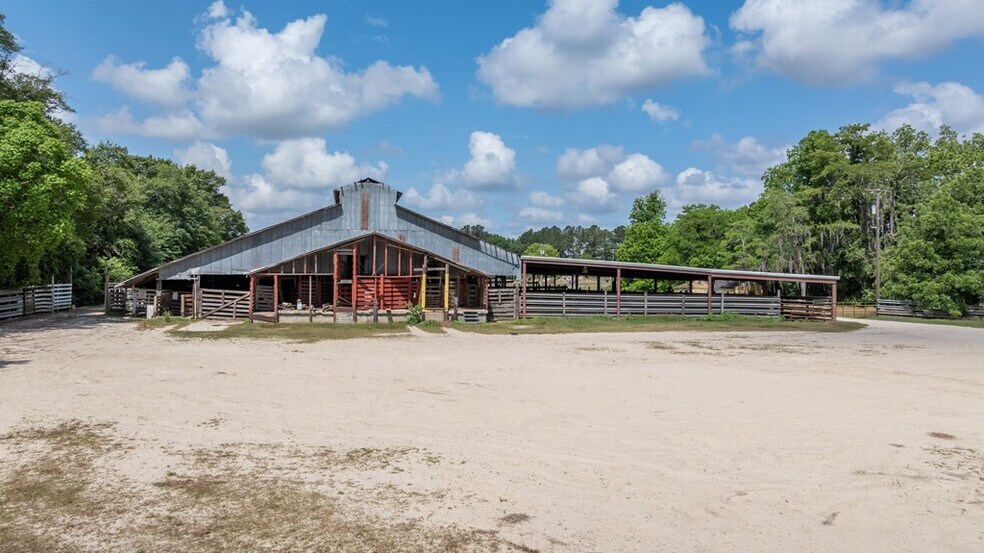 More Photos Of 1 1st St NE, Moultrie Specialty For Sale