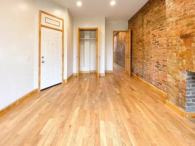 More Photos Of 550 Bainbridge St, Brooklyn Apartments For Sale