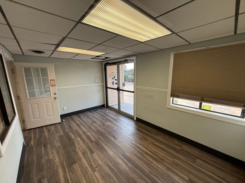 More Photos Of 101 N Royal Tower Rd, Irmo Daycare Center For Lease