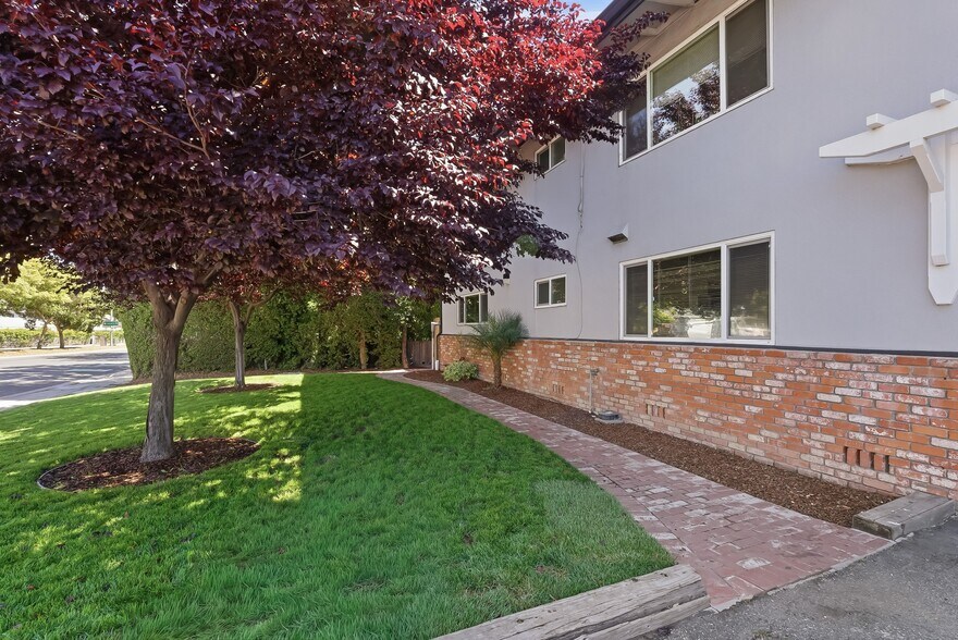 More Photos Of 1255 Woodside Rd, Redwood City Apartments For Sale