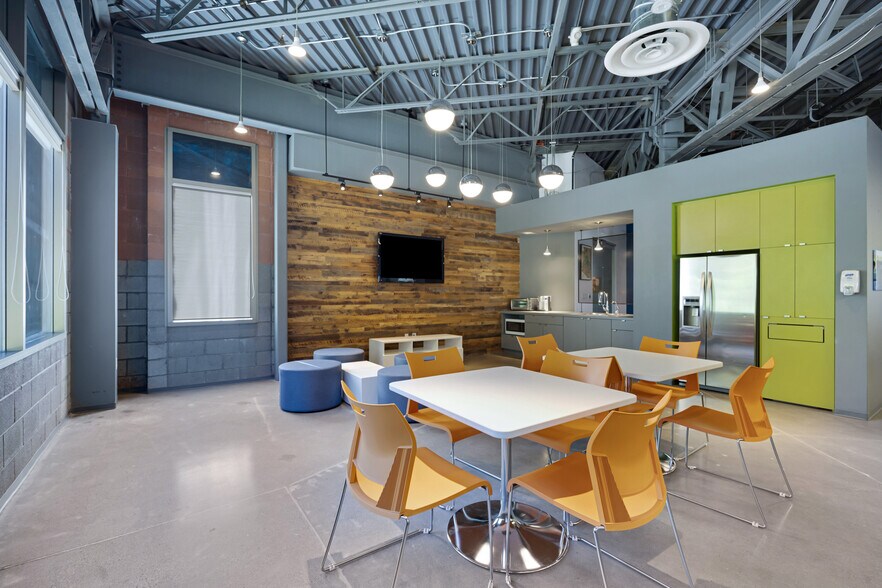 More Photos Of 8901 E Pima Center Pky, Scottsdale Office For Lease