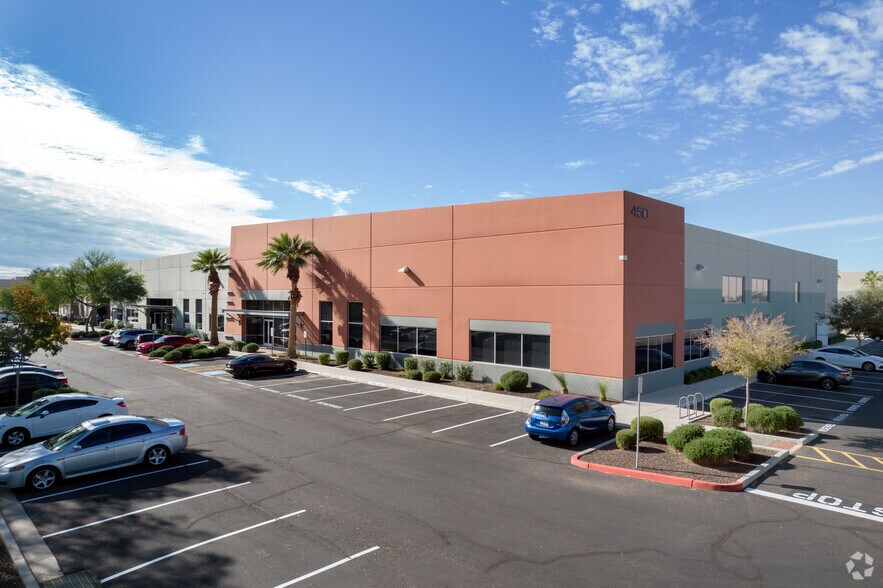 More Photos Of 450 N 54th St, Chandler Distribution For Lease