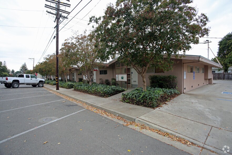More Photos Of 393 Del Norte Ave, Yuba City Medical For Lease