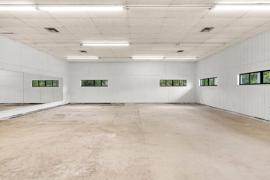 More Photos Of 3740 San Jose Pl, Jacksonville Office For Lease