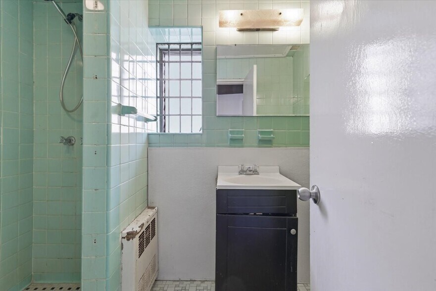 More Photos Of 200 W 139th St, New York Apartments For Sale