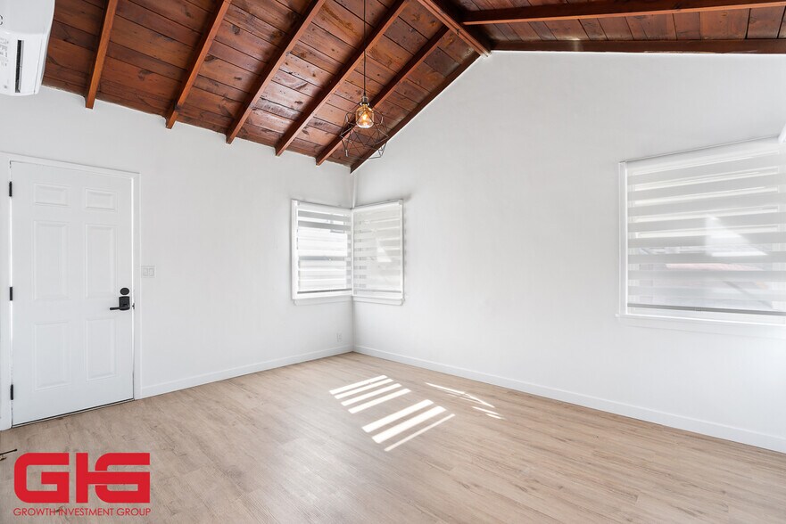 More Photos Of , Pasadena Multifamily For Sale