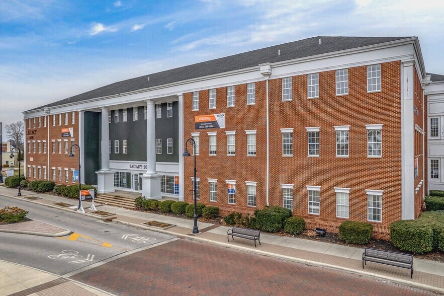 Primary Photo Of 2020 Front St, Cuyahoga Falls Apartments For Sale