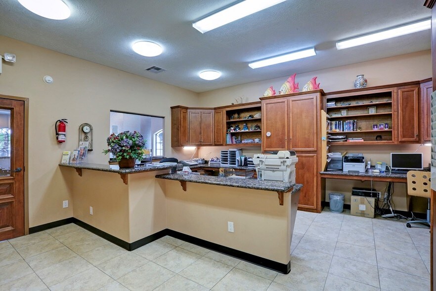 More Photos Of 3208 Broadway St, Houston Medical For Lease