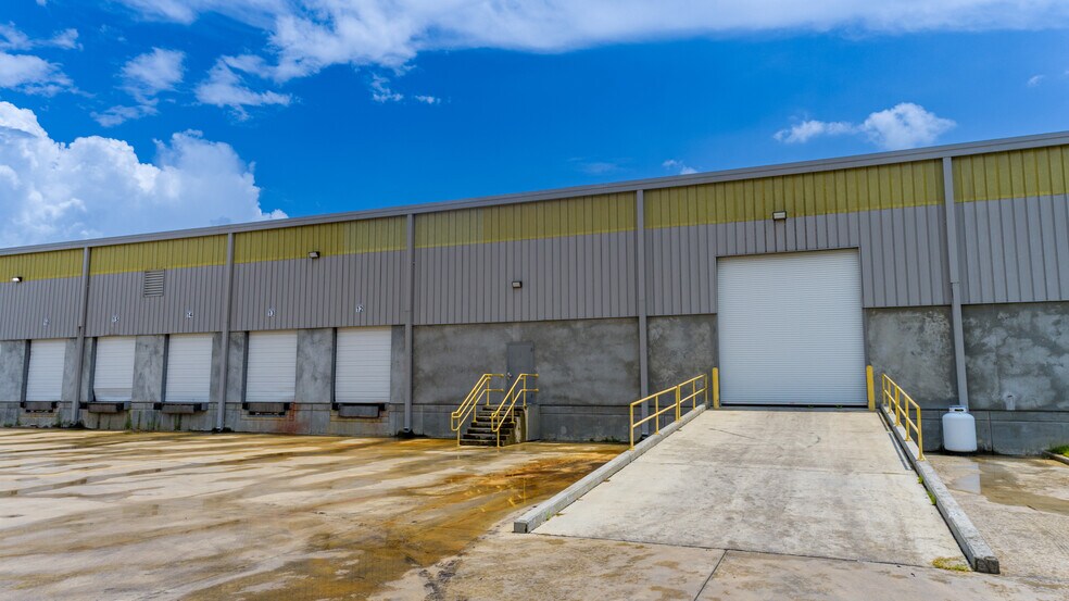 More Photos Of 121 Morgan Lakes Industrial Blvd, Pooler Distribution For Lease